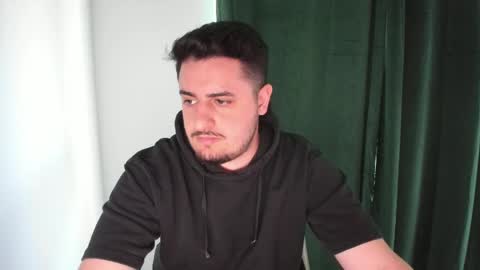 Andrew online show from April 25, 4:26 pm