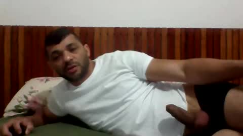 Snapshot of andreloko123 chatting on November 12, 11:36 pm andreloko123 online show from November 12, 11:36 pm