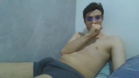 andres129494 online show from January 17, 1:32 am
