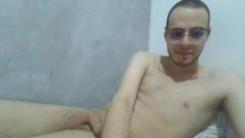andres129494 online show from February 6, 1:32 am