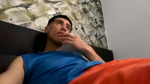 Snapshot of andres28413017 chatting on September 17, 7:04 pm andres28413017 online show from September 17, 7:04 pm