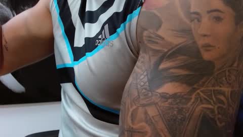 insta andres clark  online show from February 26, 6:54 pm