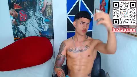 Snapshot of andres_santos777 chatting on February 13, 6:16 pm andres_santos777 online show from February 13, 6:16 pm