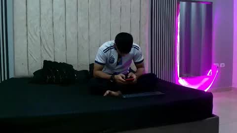 andres_stud online show from September 22, 4:25 am