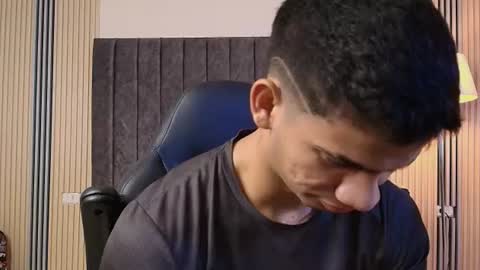Snapshot of andres_stud chatting on July 22, 3:31 am andres_stud online show from July 22, 3:31 am