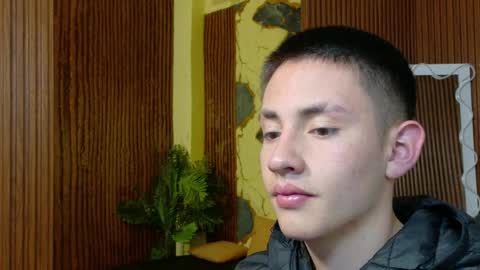 andres_tay online show from May 17, 2:53 am