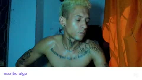 Snapshot of andres_white chatting on July 30, 4:33 am Andres white online show from July 30, 4:33 am