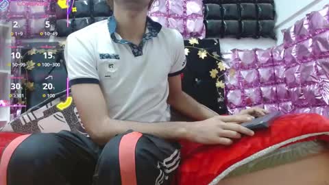 Snapshot of andresdark_07 chatting on December 3, 3:25 am andresdark_07 online show from December 3, 3:25 am