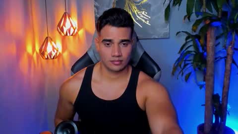 Snapshot of andresfiit chatting on November 3, 12:35 am Andres online show from November 3, 12:35 am