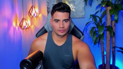 Snapshot of andresfiit chatting on November 5, 1:49 am Andres online show from November 5, 1:49 am
