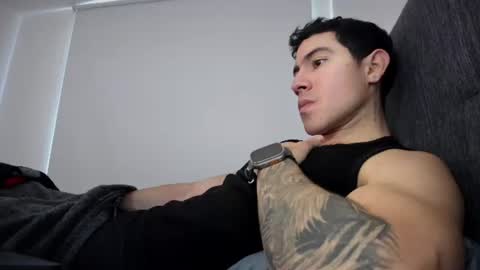 Snapshot of andresjuan92 chatting on July 3, 4:35 pm onlyfanscallmegotter online show from July 3, 4:35 pm