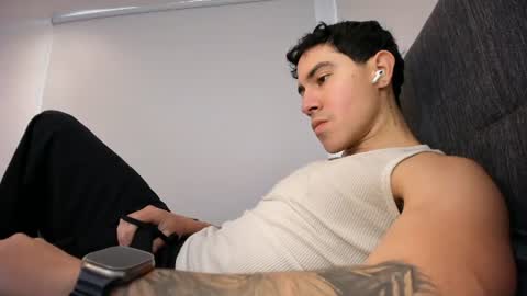 Snapshot of andresjuan92 chatting on August 4, 4:53 pm onlyfanscallmegotter online show from August 4, 4:53 pm