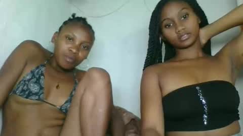 andressa03 online show from November 10, 6:29 pm