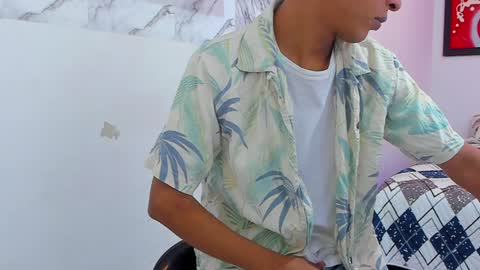 Andres Dean online show from December 2, 7:49 pm