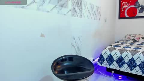 Andres Dean online show from December 4, 1:36 am