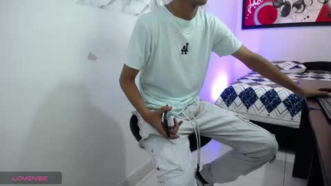 Andres Dean online show from December 16, 7:00 pm