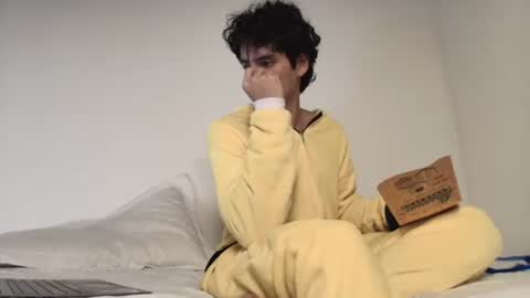 Andres Torres online show from February 21, 10:28 am