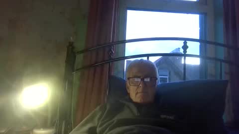 Snapshot of andrew160258 chatting on May 31, 8:32 pm Andrew online show from May 31, 8:32 pm