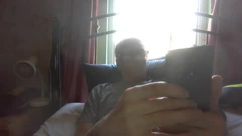 Snapshot of andrew160258 chatting on June 25, 9:25 am Andrew online show from June 25, 9:25 am