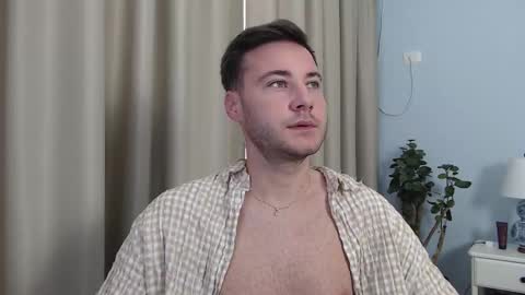 Justin Andrew online show from September 28, 9:14 am