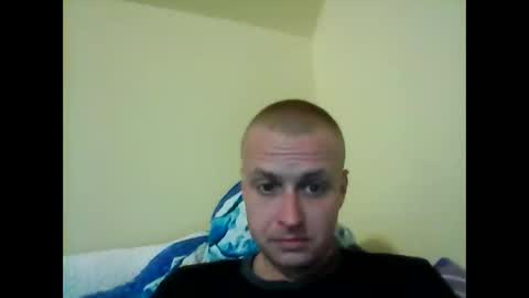 andrew3356577 online show from October 4, 7:01 pm