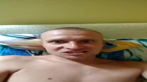 andrew3356577 online show from June 21, 10:51 am