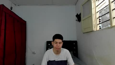 andrew_2811 online show from February 21, 10:44 pm