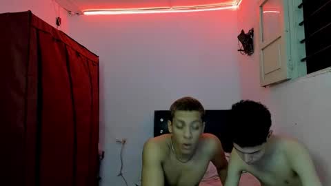 andrew_2811 online show from March 19, 6:28 am