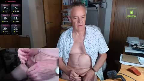 Snapshot of andrew_9999 chatting on September 30, 10:59 pm Andrew online show from September 30, 10:59 pm