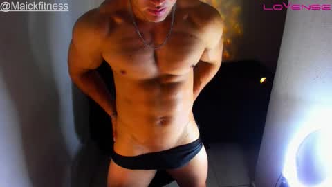 Snapshot of andrew__harriss chatting on September 24, 12:47 am Andrew Harriss online show from September 24, 12:47 am