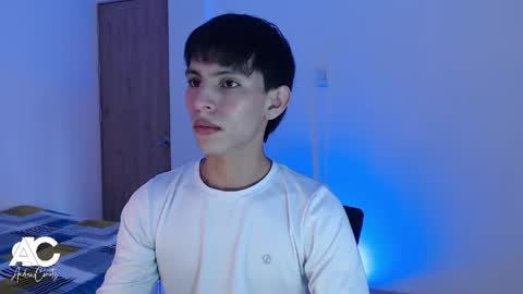 Andrew Courtz online show from April 7, 8:20 pm