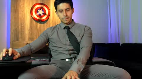 Andrew online show from December 3, 6:26 am