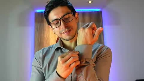 Andrew online show from September 24, 1:53 am