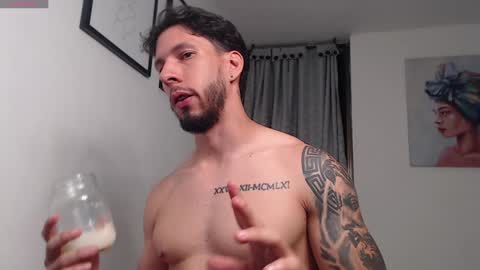 Snapshot of andrew_mathe chatting on January 19, 12:28 am Andrew Mathwes online show from January 19, 12:28 am