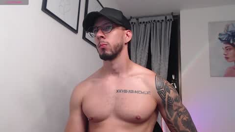 Snapshot of andrew_mathe chatting on February 8, 3:19 am Andrew Mathwes online show from February 8, 3:19 am