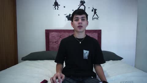 andrew restrepo online show from October 18, 7:47 pm