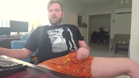 Snapshot of andrew_tz chatting on November 29, 12:52 pm andrew_tz online show from November 29, 12:52 pm