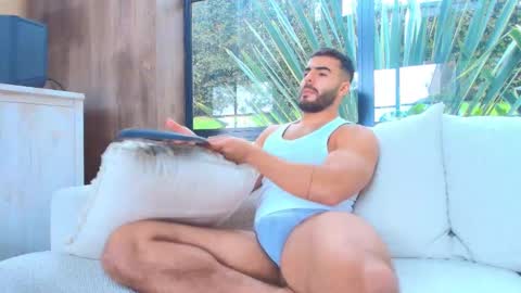 ANDREW WEST online show from October 9, 6:17 pm