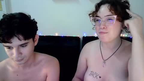 Snapshot of andrewanndcherry chatting on December 7, 3:36 am Andrew and Cherry online show from December 7, 3:36 am