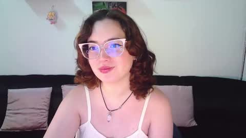 Snapshot of andrewanndcherry chatting on January 16, 1:48 am Andrew and Cherry online show from January 16, 1:48 am