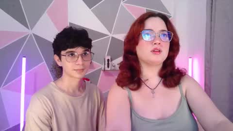 Snapshot of andrewanndcherry chatting on December 17, 12:38 am Andrew and Cherry online show from December 17, 12:38 am