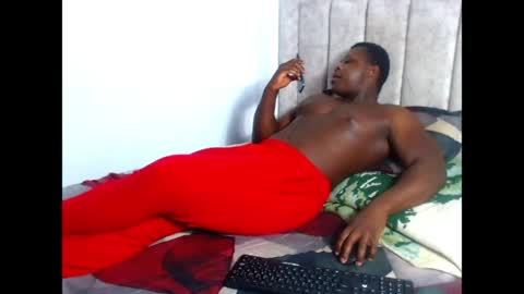 andrewburke06 online show from May 18, 2:29 am