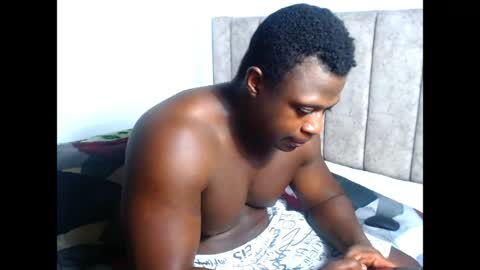 andrewburke06 online show from May 27, 3:25 am