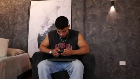 Snapshot of andrewcollen chatting on July 7, 12:31 pm Andrew online show from July 7, 12:31 pm