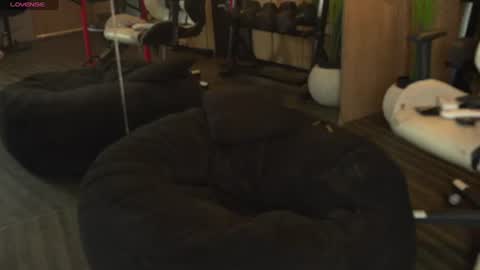 Snapshot of andrewcollen chatting on August 3, 12:43 pm Andrew online show from August 3, 12:43 pm