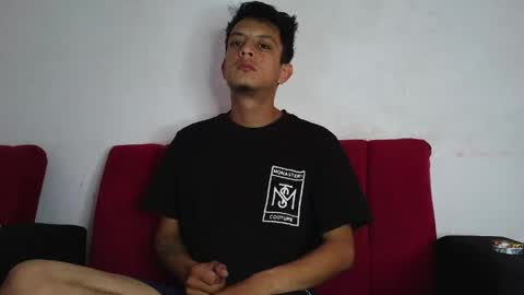 andrew online show from April 26, 11:30 am