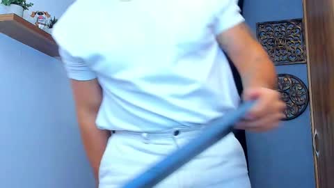 Andrew Diaz online show from March 21, 9:36 am