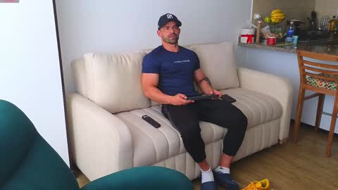 Andrew online show from January 9, 4:39 pm