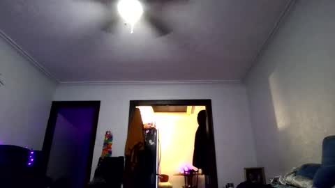 andrewgennie online show from April 30, 5:14 am
