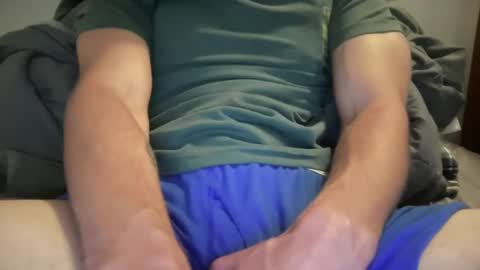 Snapshot of andrewholdsteady chatting on September 29, 12:05 am andrewholdsteady online show from September 29, 12:05 am